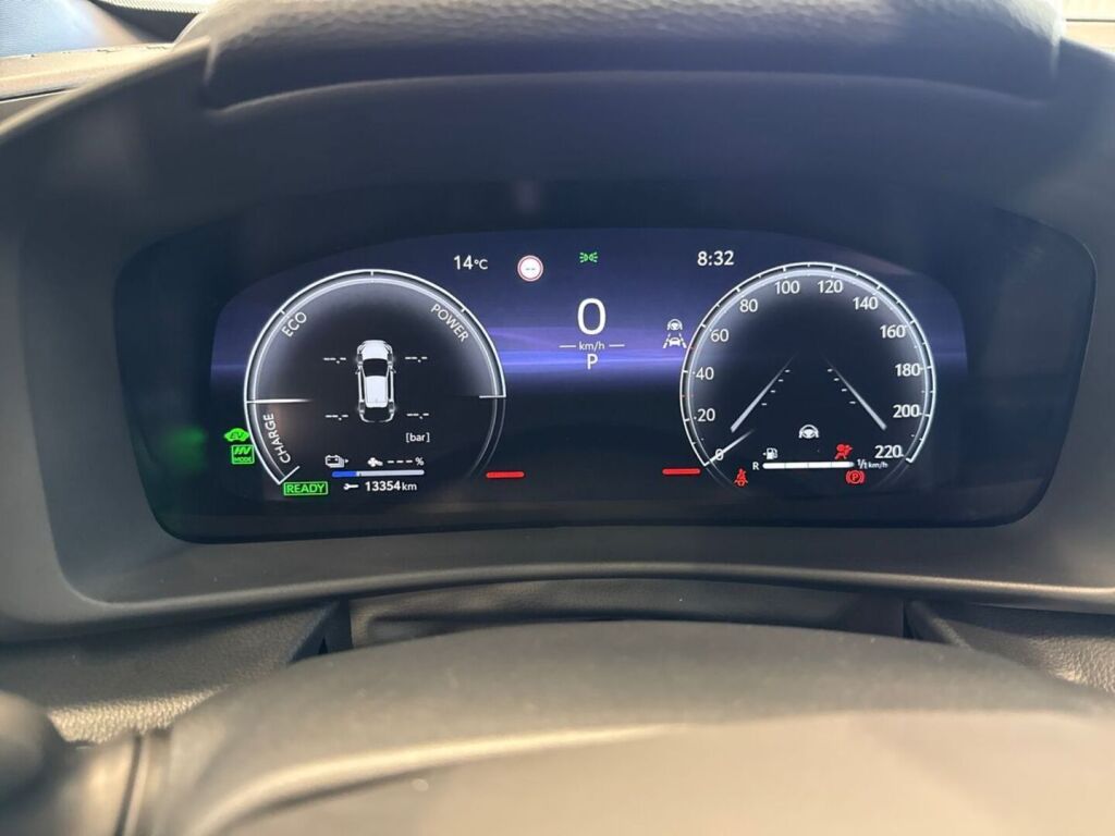 Toyota C-HR 2025 met.harmaa