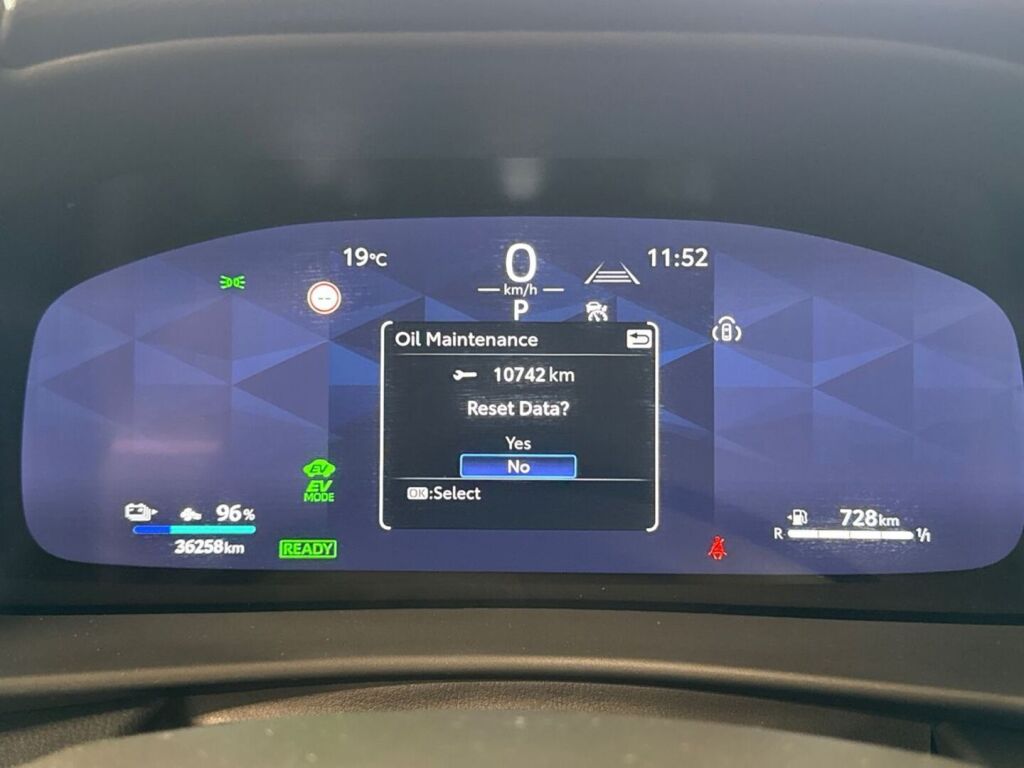 Toyota C-HR 2025 met.hopea