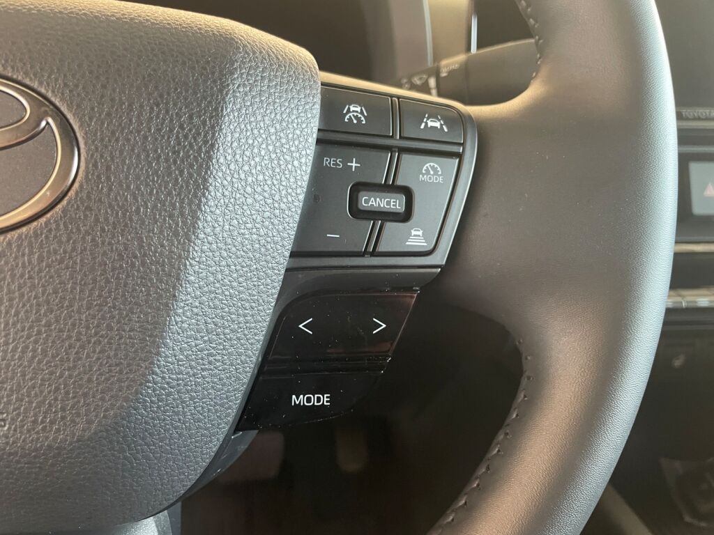 Toyota C-HR 2025 0