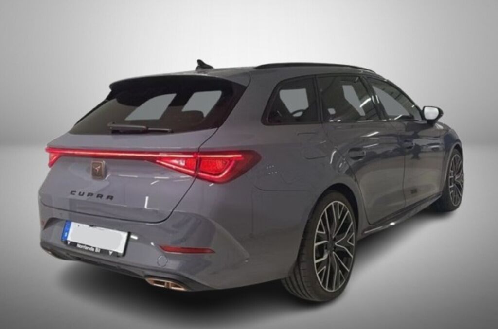 Cupra Leon Sportstourer 2024 Harmaa