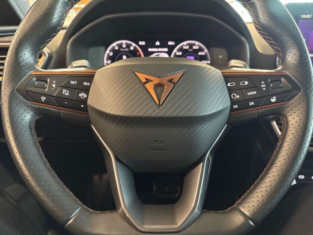 Cupra Leon Sportstourer 2024 Musta