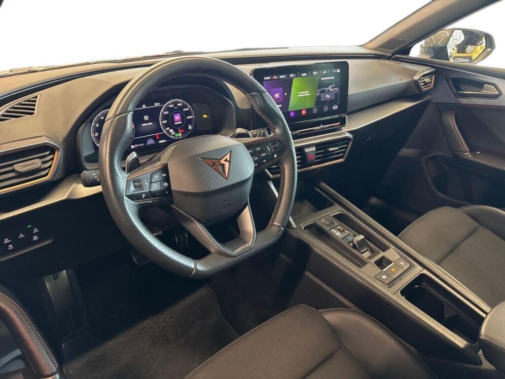 Cupra Leon Sportstourer 2024 Musta