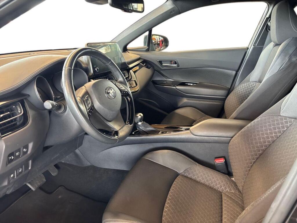Toyota C-HR 2023 