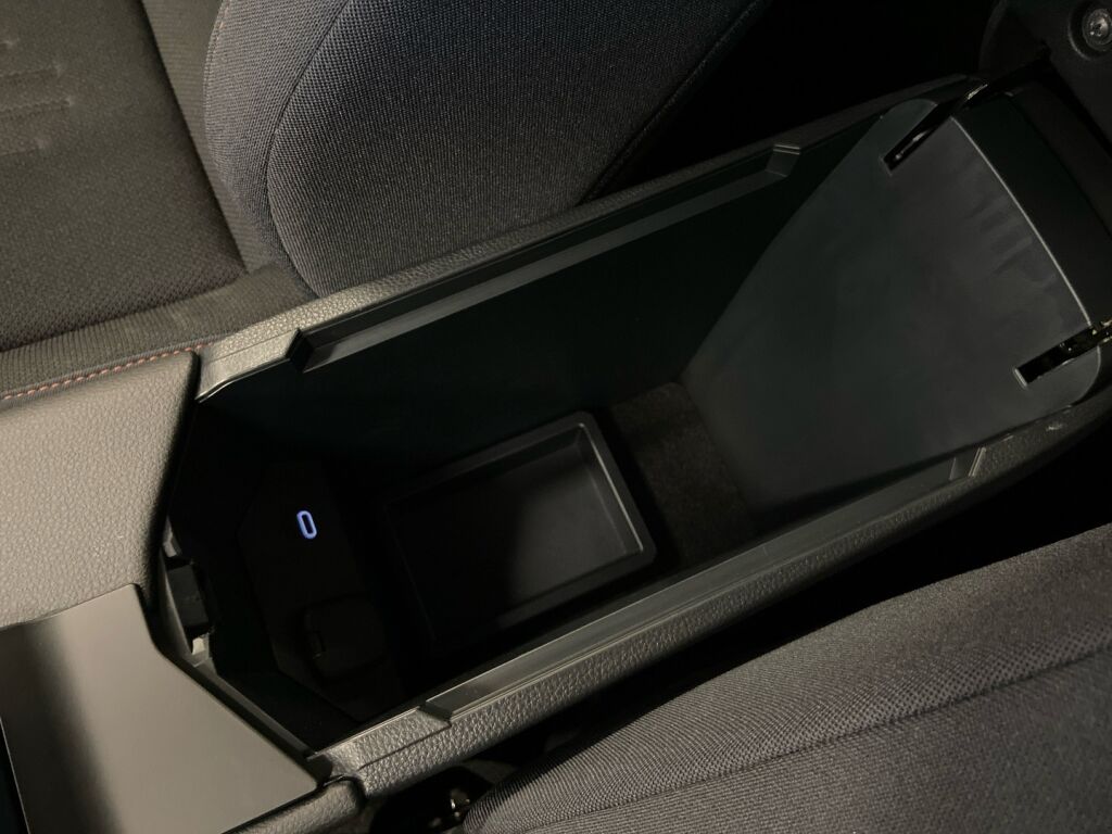 Toyota C-HR 2025 met. harmaa