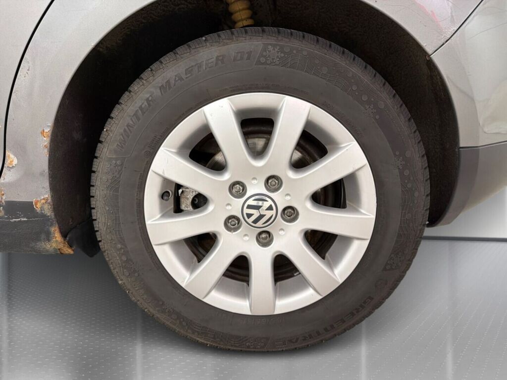 Volkswagen Golf 2005 Harmaa