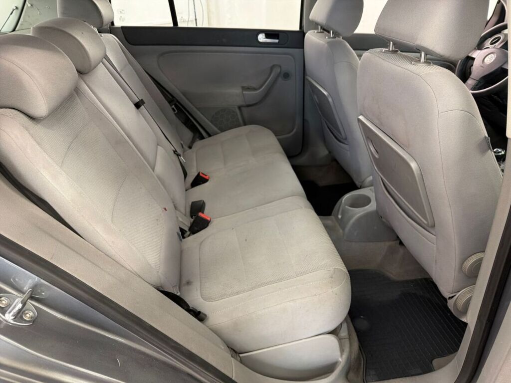 Volkswagen Golf 2005 Harmaa