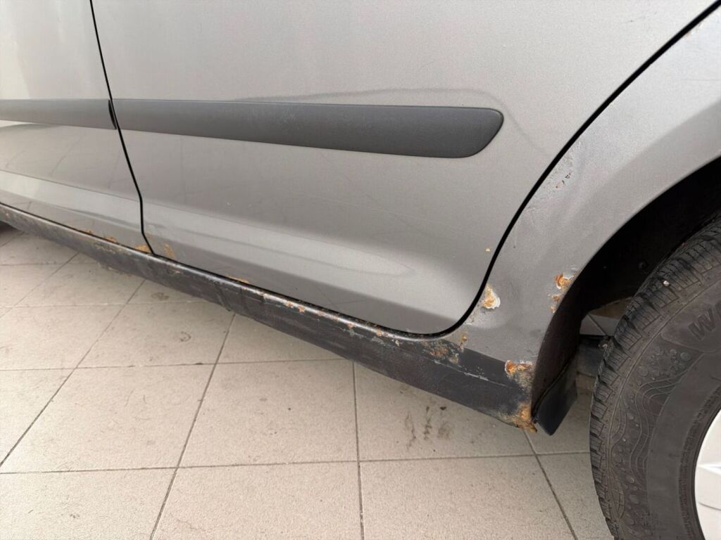 Volkswagen Golf 2005 Harmaa