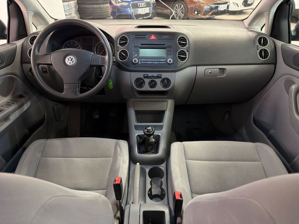 Volkswagen Golf 2005 Harmaa