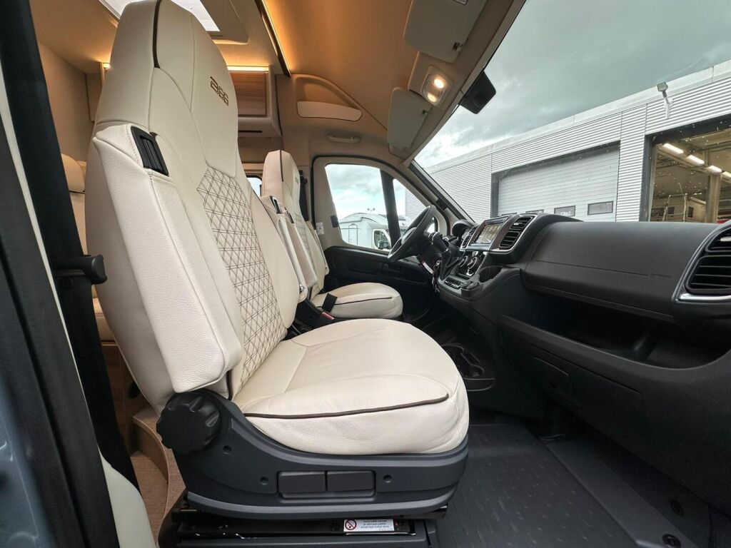 Bürstner B66 EDITION CAMPEO C 600 VAN 2026 Harmaa