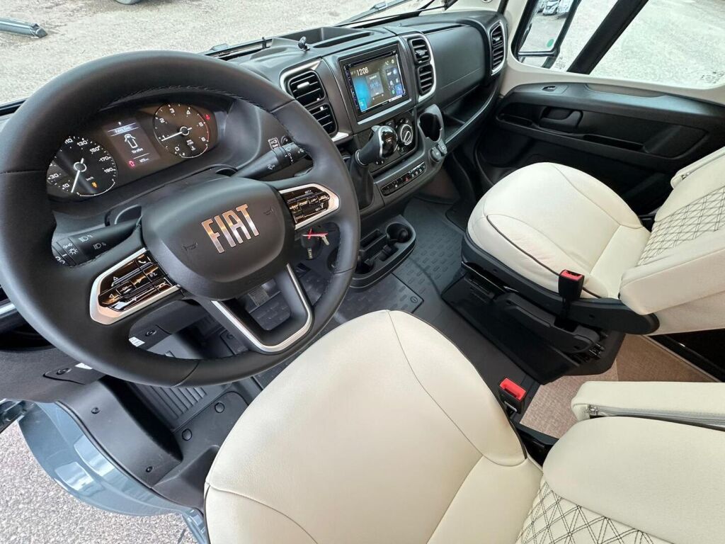 Bürstner B66 EDITION CAMPEO C 600 VAN 2026 Harmaa