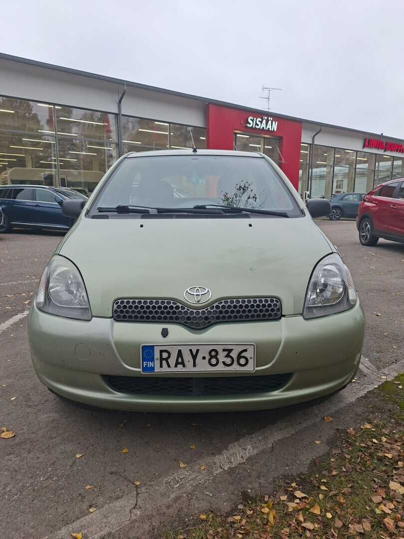 Toyota Yaris 2003 Vihreä