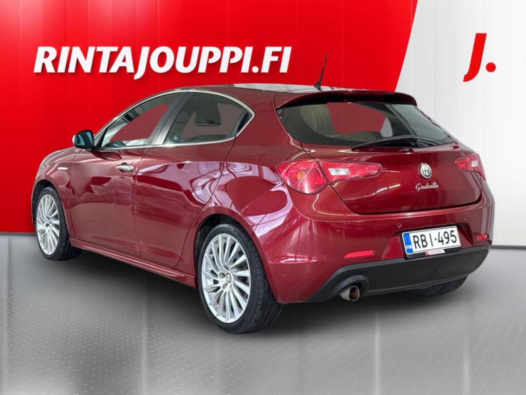 Alfa Romeo Giulietta 2011 Punainen