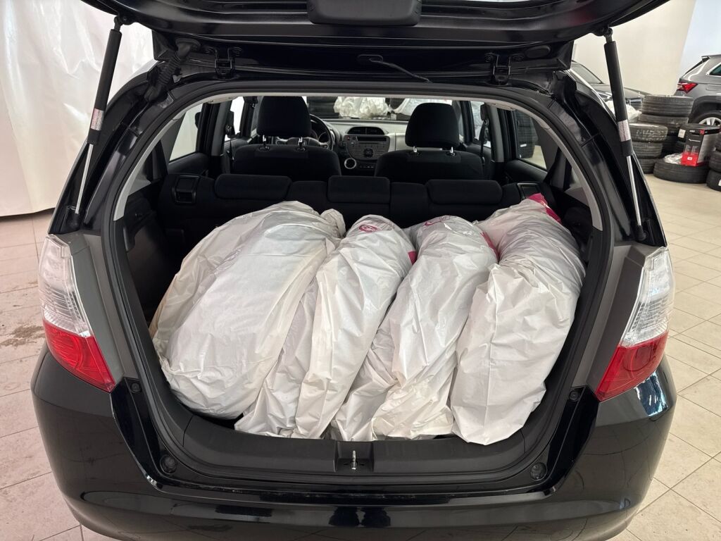 Honda Jazz 2010 Musta