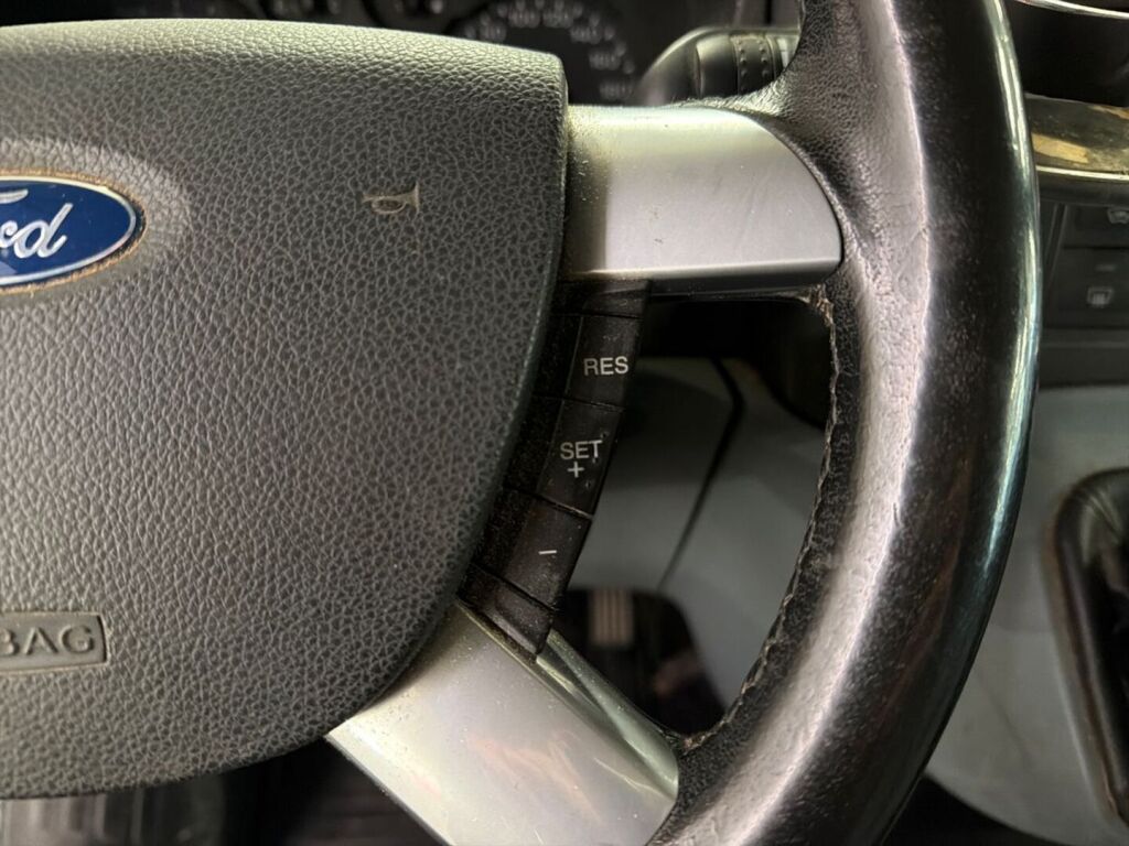 Ford Transit 2009 Musta