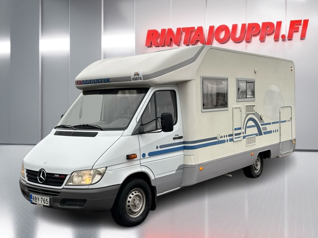 Adria STARGO 670 SP 2003 Valkoinen