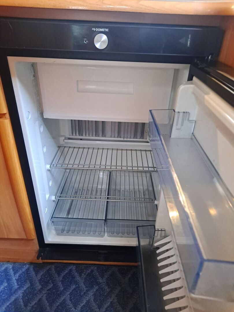 Adria STARGO 670 SP 2003 Valkoinen