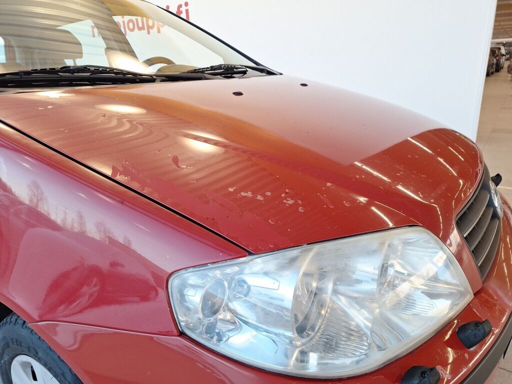 Fiat Punto 2005 Punainen