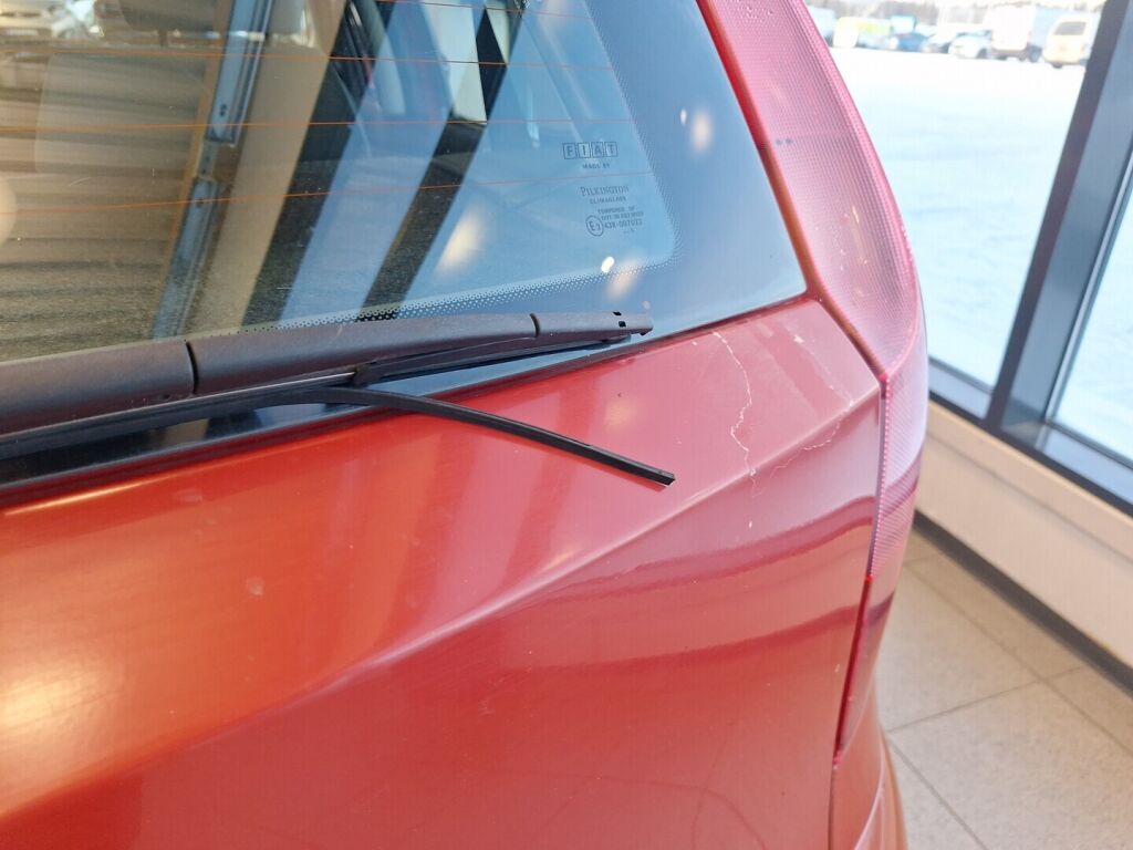 Fiat Punto 2005 Punainen