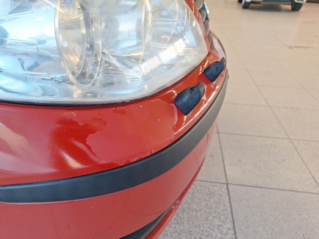 Fiat Punto 2005 Punainen