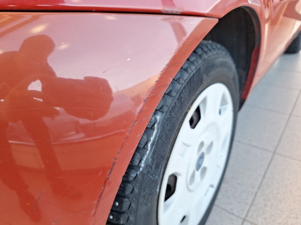 Fiat Punto 2005 Punainen