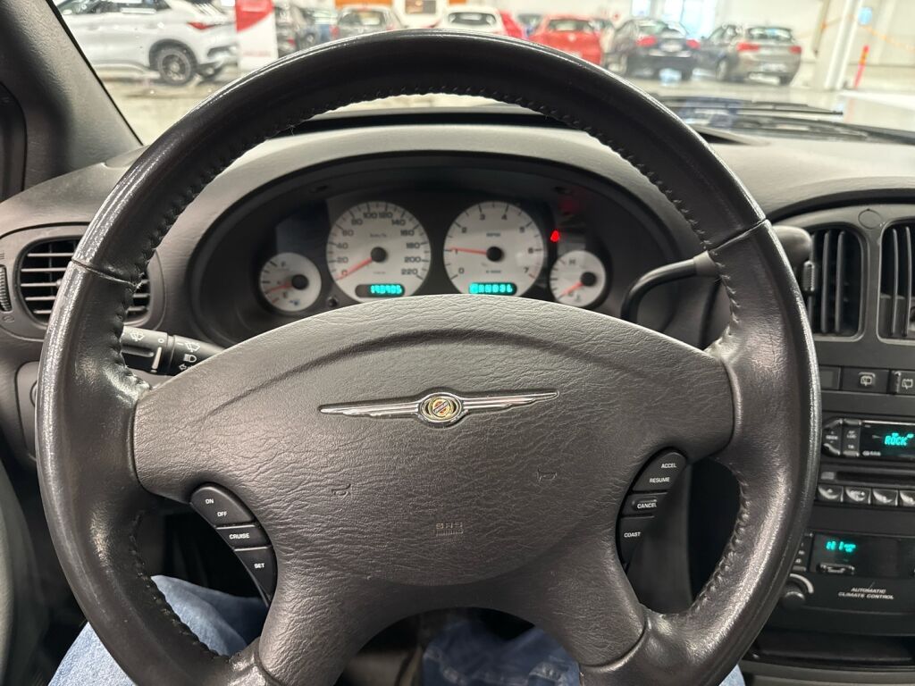 Chrysler Voyager 2007 Harmaa