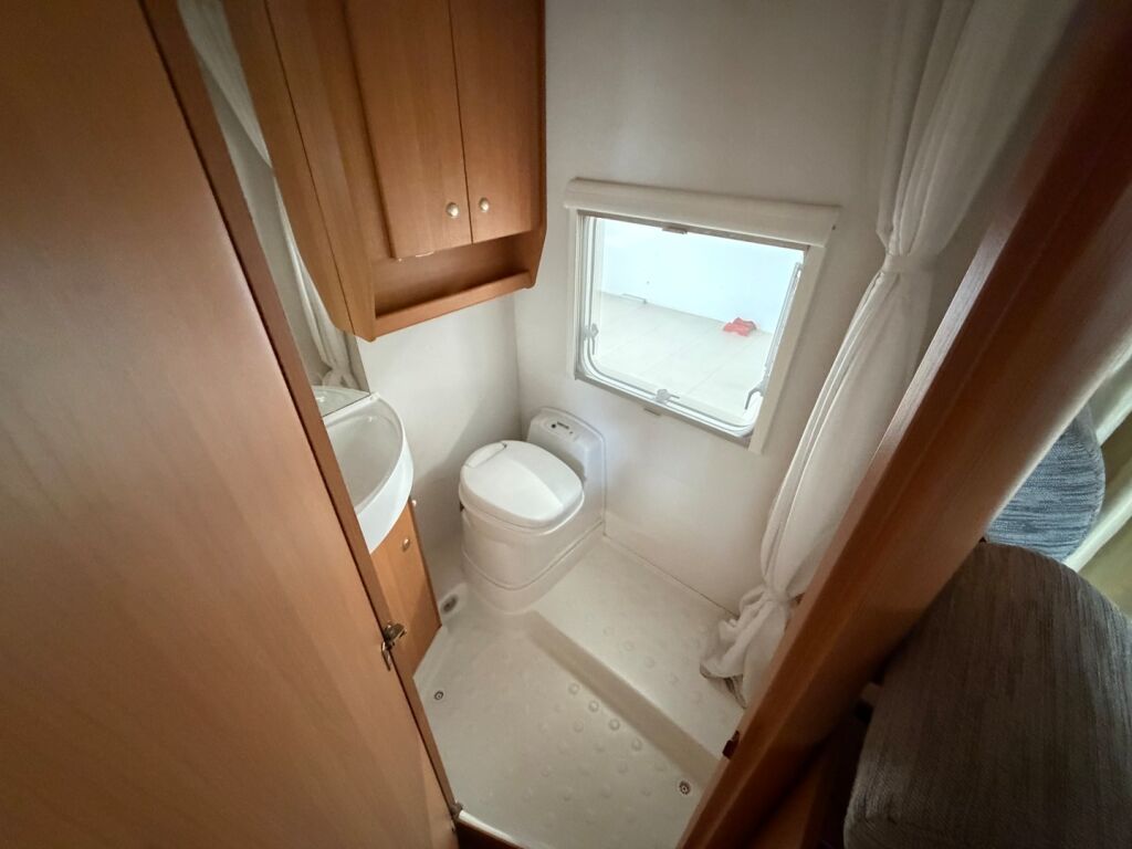 Knaus Sport Traveller 2007 Harmaa