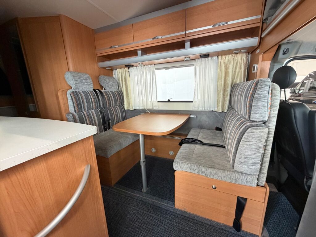 Knaus Sport Traveller 2007 Harmaa