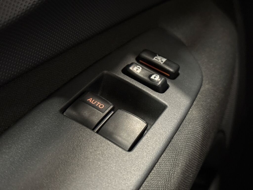 Toyota Auris 2008 Sininen