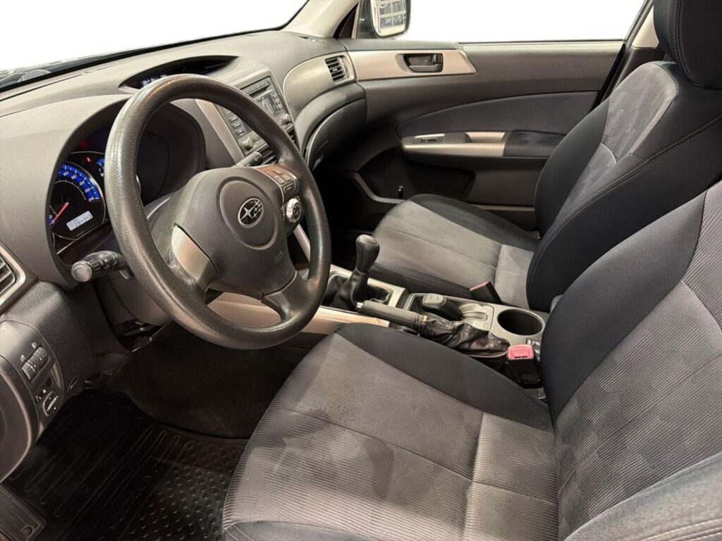 Subaru Forester 2009 Harmaa