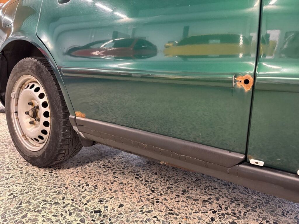 Audi A4 1997 Vihreä