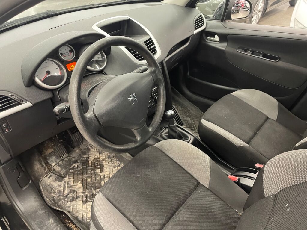 Peugeot 207 2008 Musta