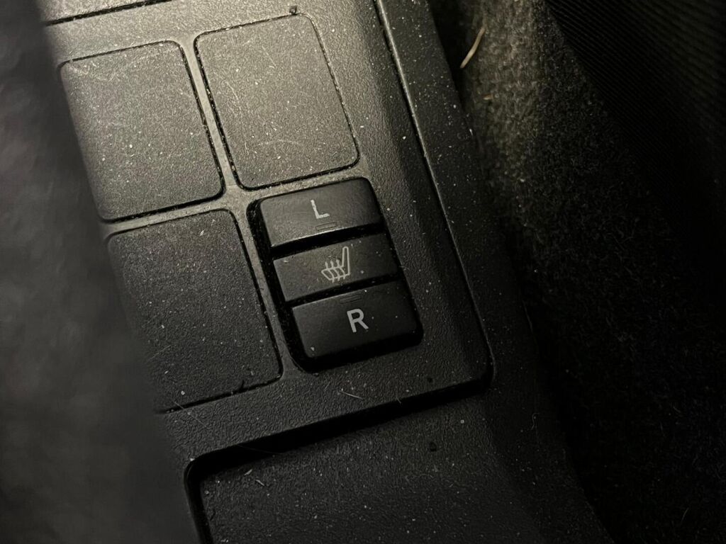 Toyota Yaris 2008 Punainen