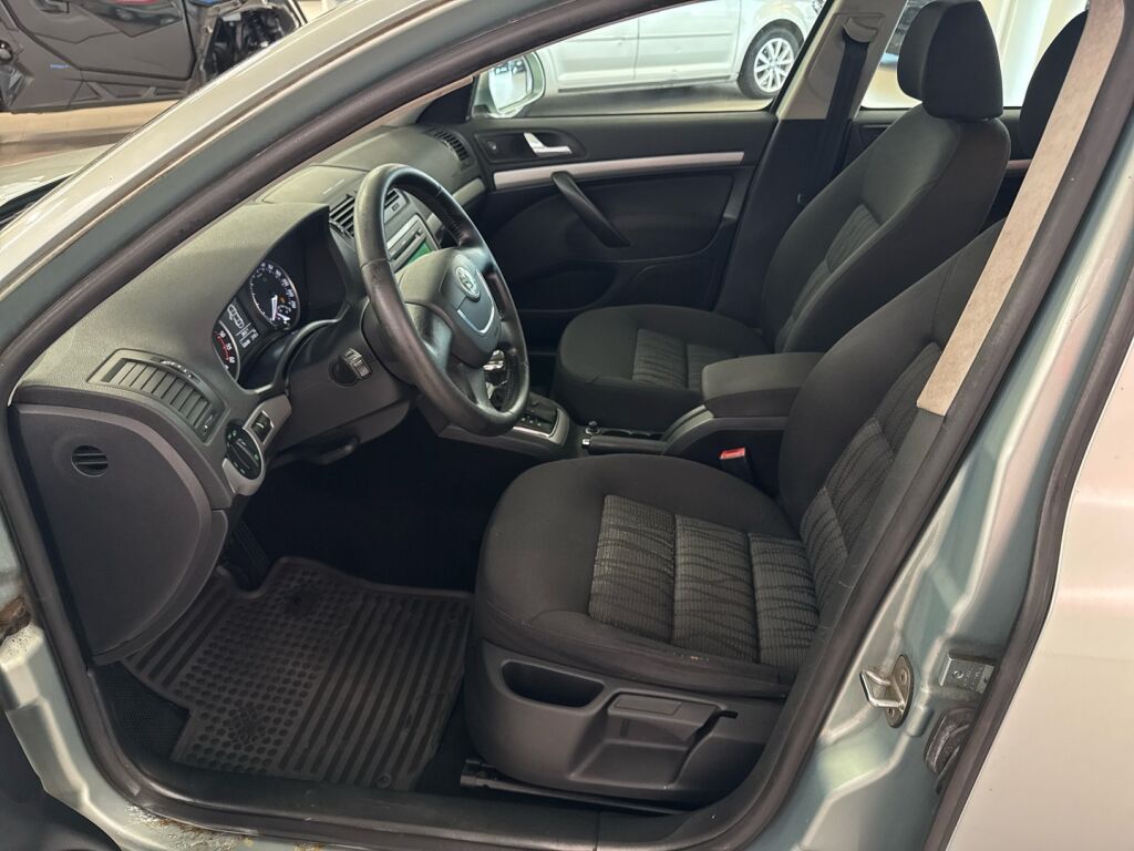 Skoda Octavia 2009 Vihreä