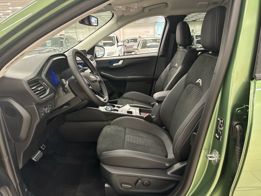 Ford Kuga 2026 Bursting Green