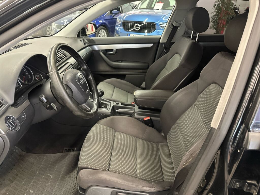 Audi A4 2007 Musta