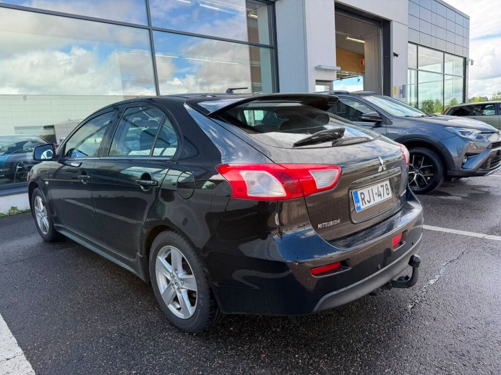 Mitsubishi Lancer 2010 Musta
