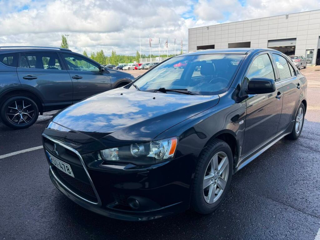 Mitsubishi Lancer 2010 Musta