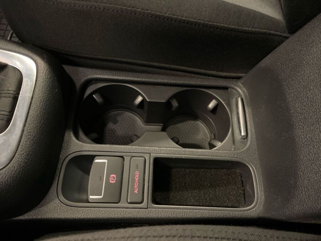 Volkswagen Tiguan 2009 Musta