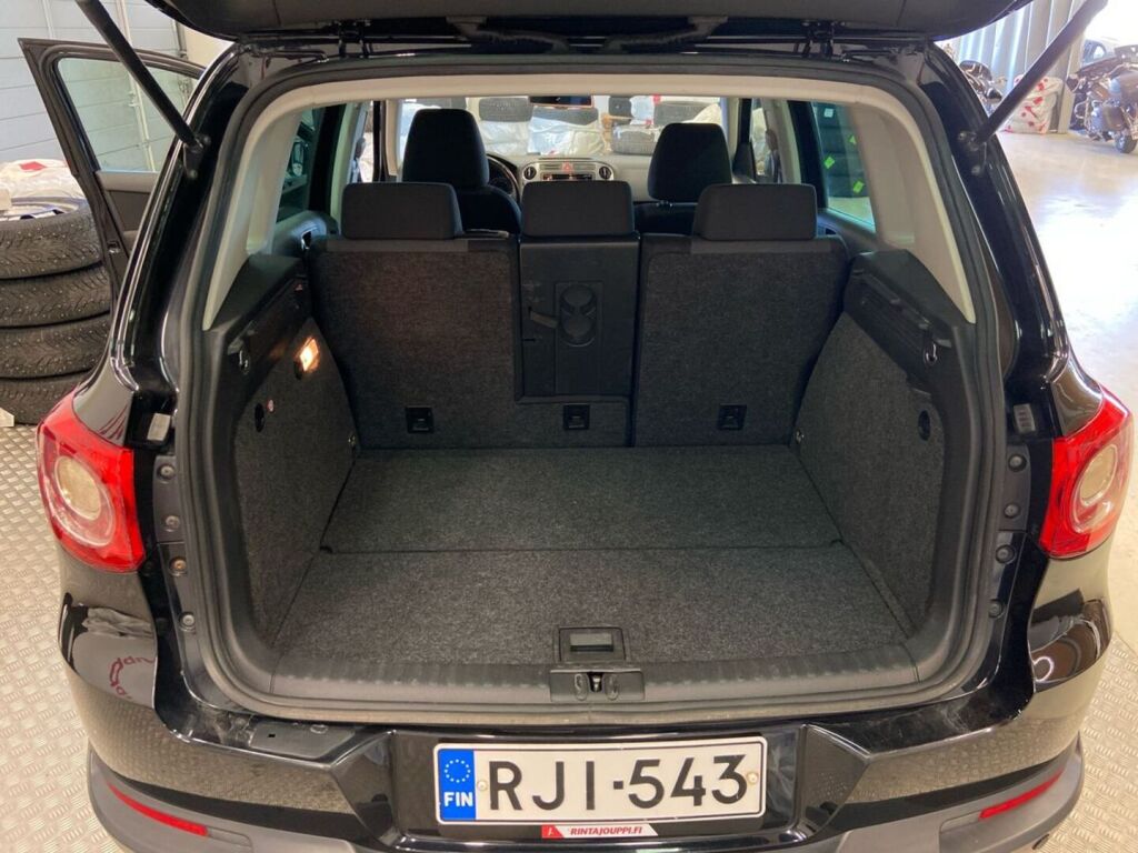 Volkswagen Tiguan 2009 Musta
