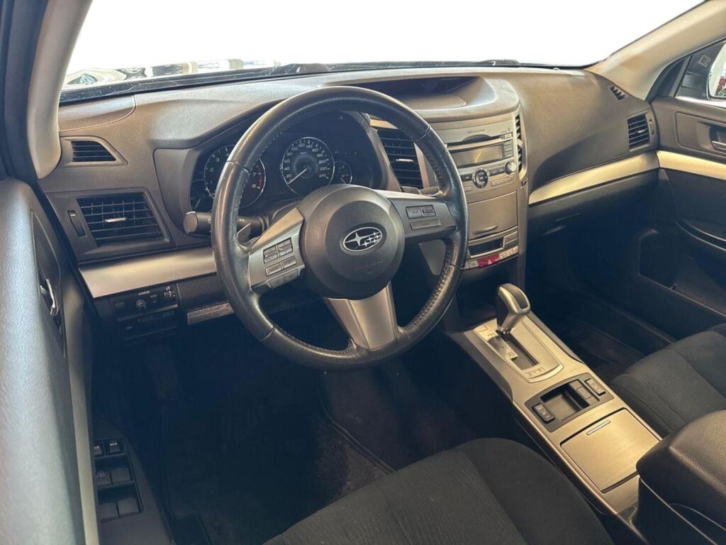Subaru Outback 2010 Harmaa