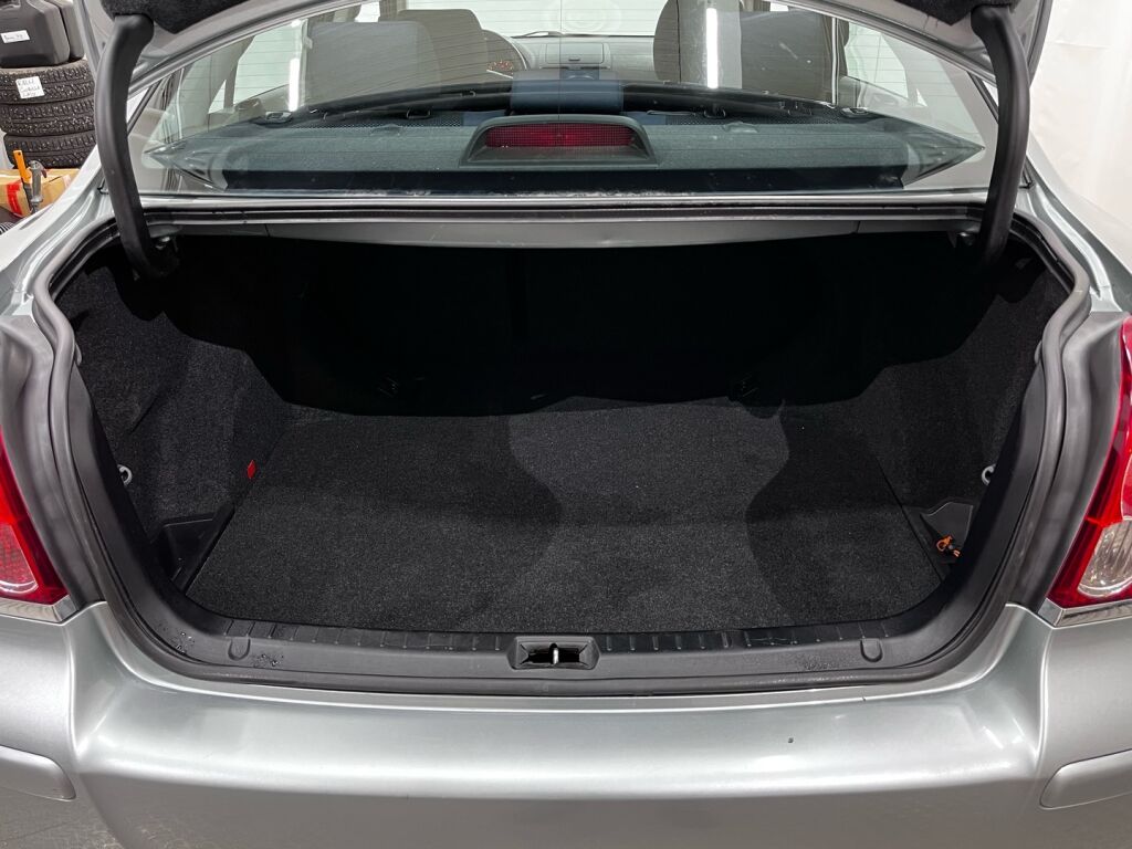 Toyota Avensis 2007 Hopea