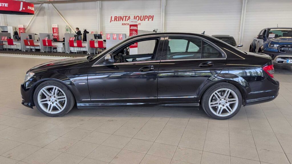 Mercedes-Benz C 2007 Musta