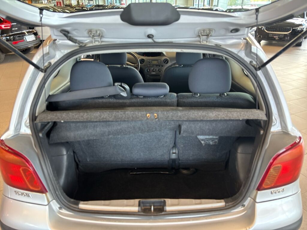 Toyota Yaris 2005 Hopea