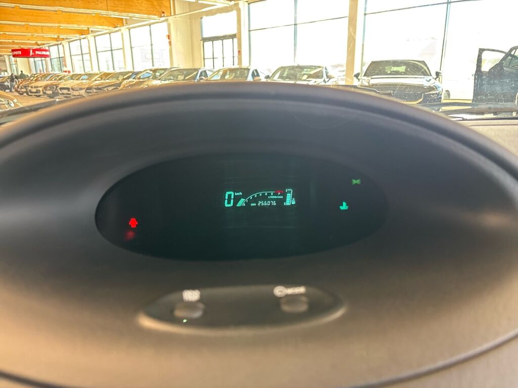 Toyota Yaris 2005 Hopea