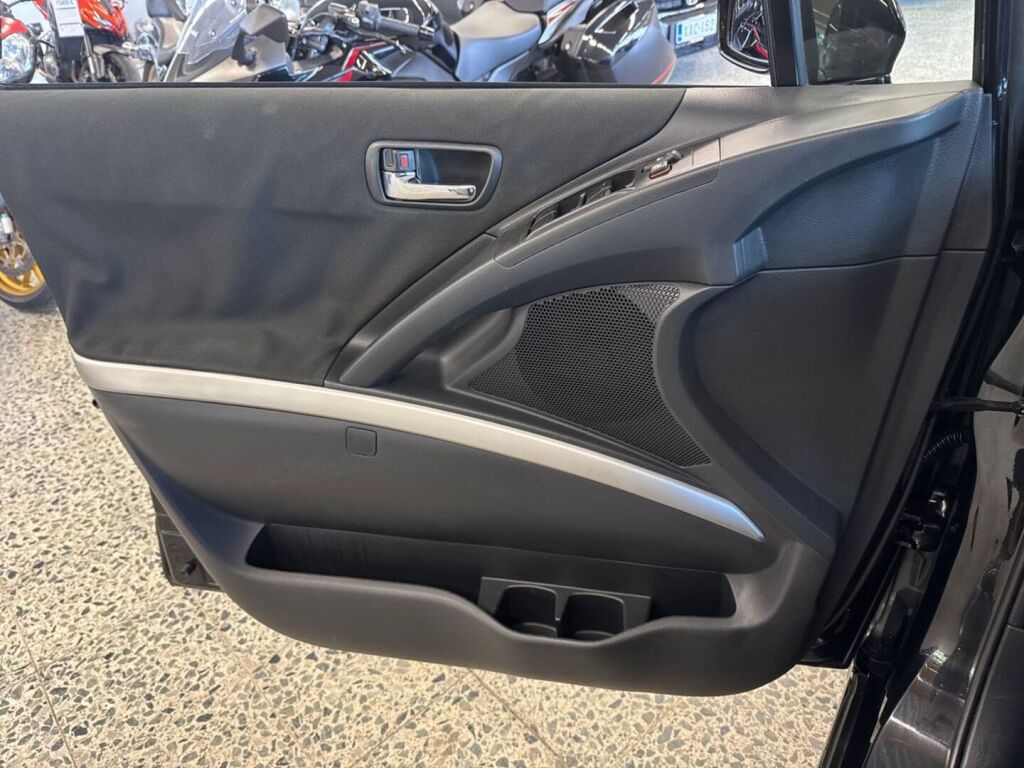 Toyota Corolla Verso 2008 Musta