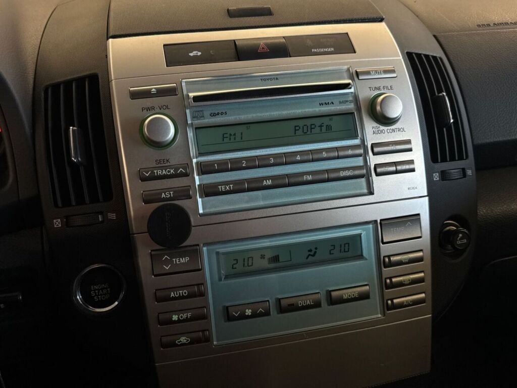 Toyota Corolla Verso 2008 Musta