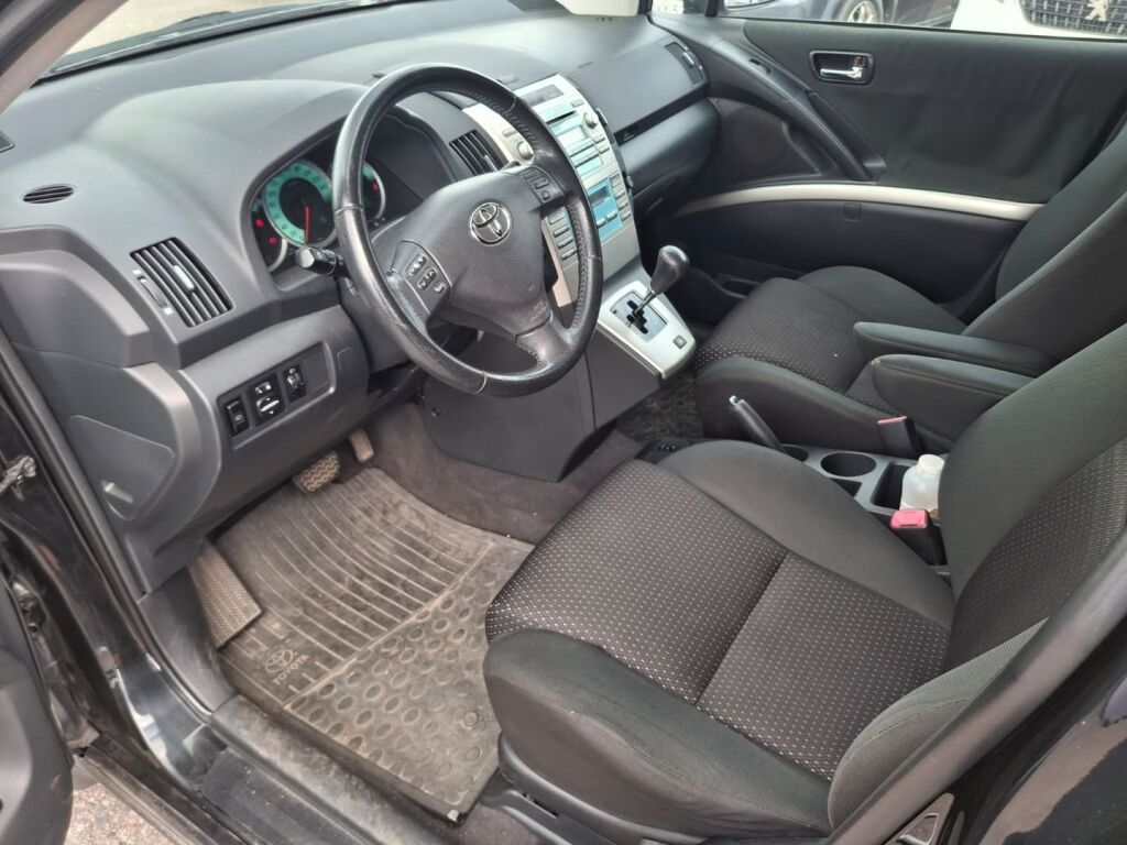 Toyota Corolla Verso 2008 Musta
