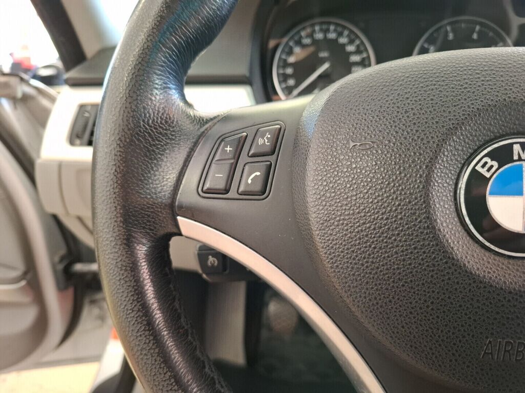 BMW 318 2008 Harmaa