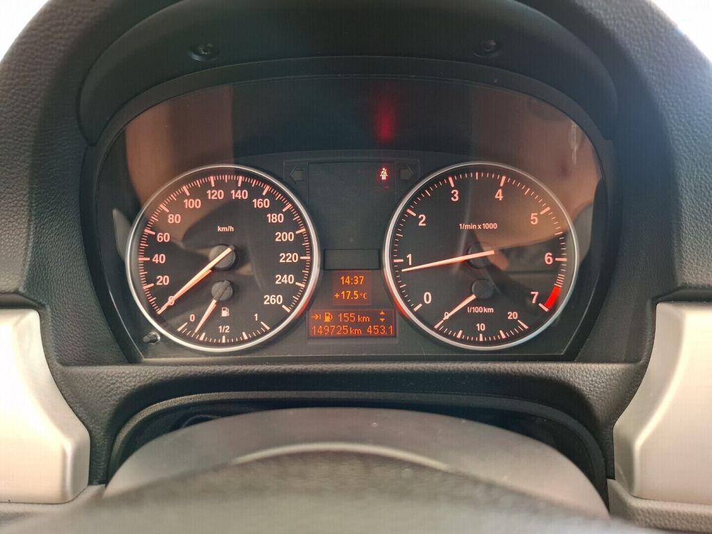 BMW 318 2008 Harmaa