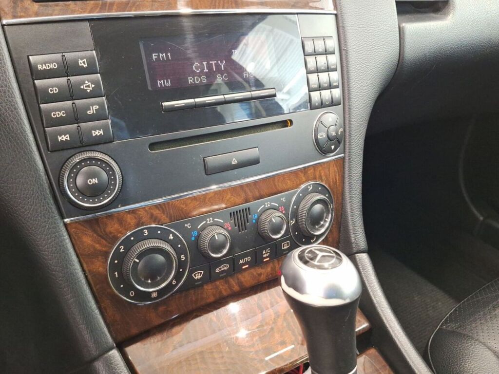Mercedes-Benz C 2007 Harmaa